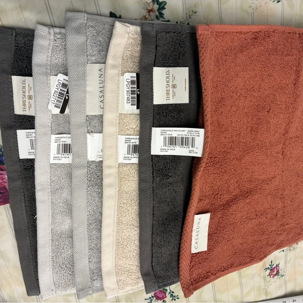 Casaluna brand new